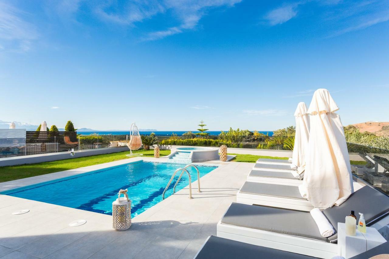 Evangelos Villas, Lavish Touch, By Thinkvilla Angeliana  外观 照片