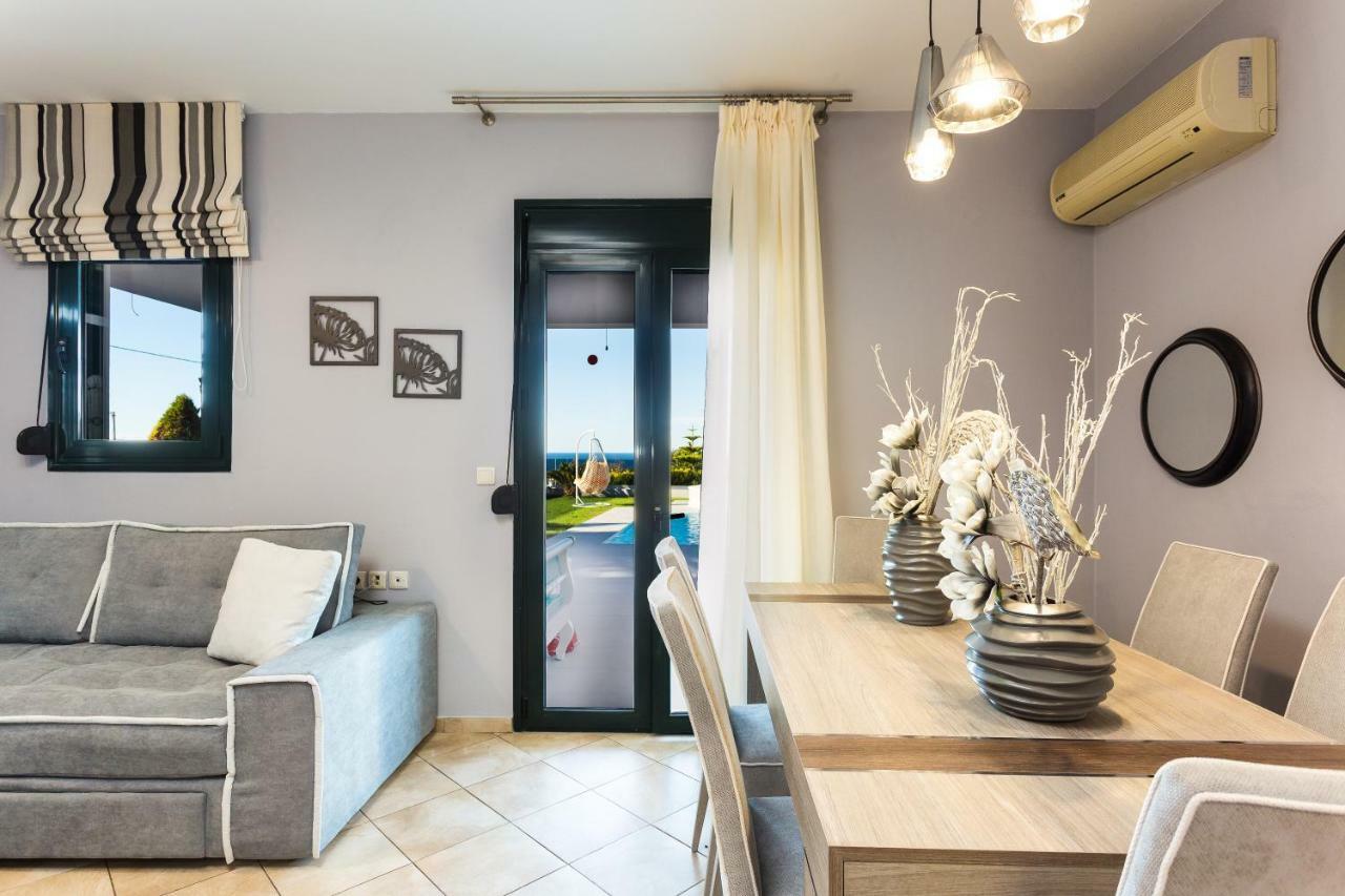 Evangelos Villas, Lavish Touch, By Thinkvilla Angeliana  外观 照片