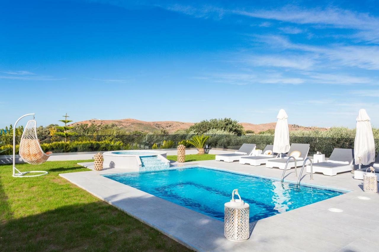 Evangelos Villas, Lavish Touch, By Thinkvilla Angeliana  外观 照片