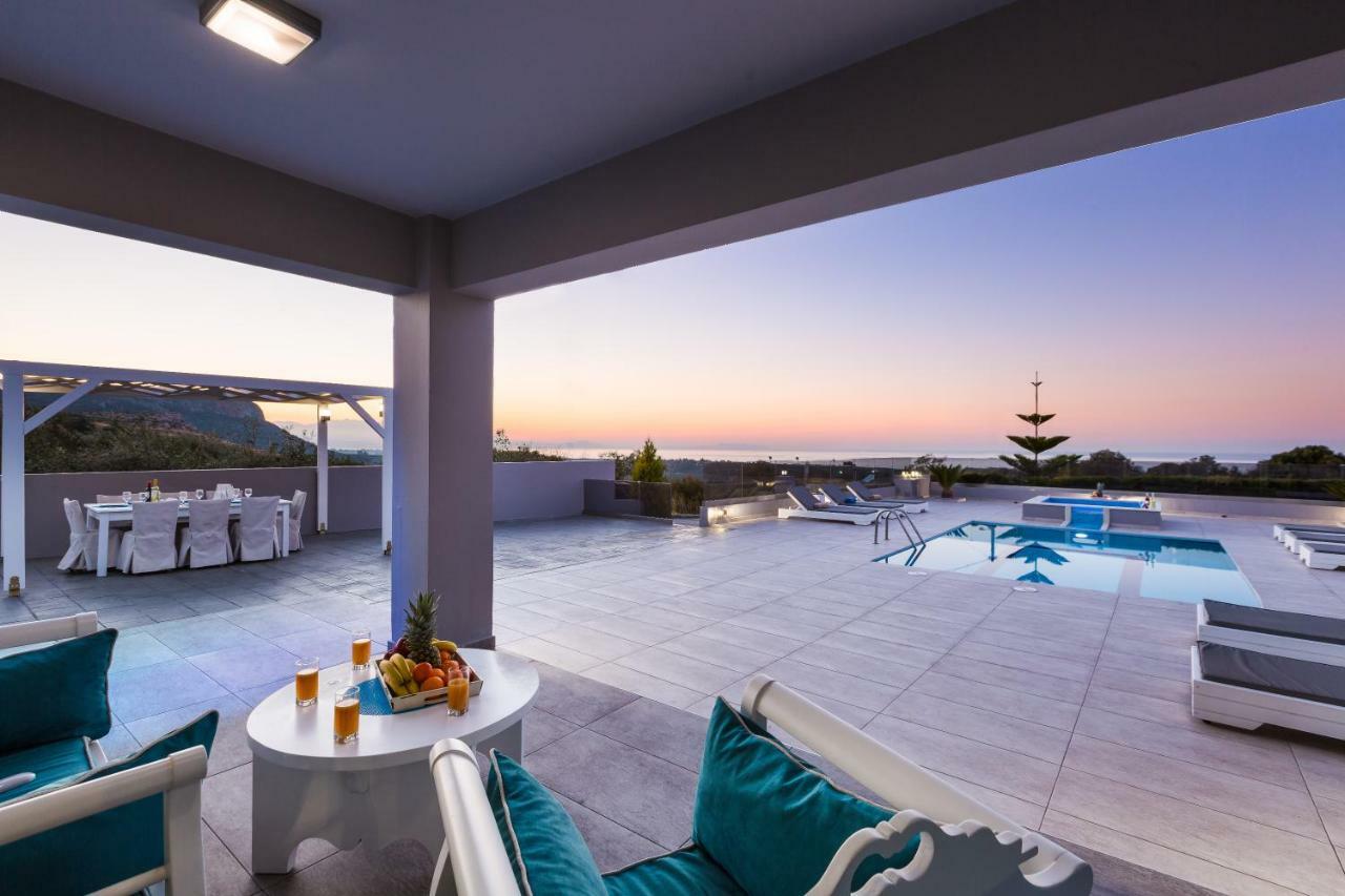 Evangelos Villas, Lavish Touch, By Thinkvilla Angeliana  外观 照片
